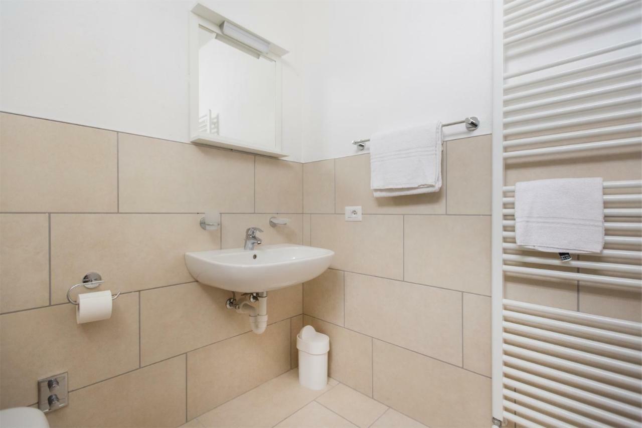 Residenza Picalof Apartment Torbole Sul Garda Екстериор снимка